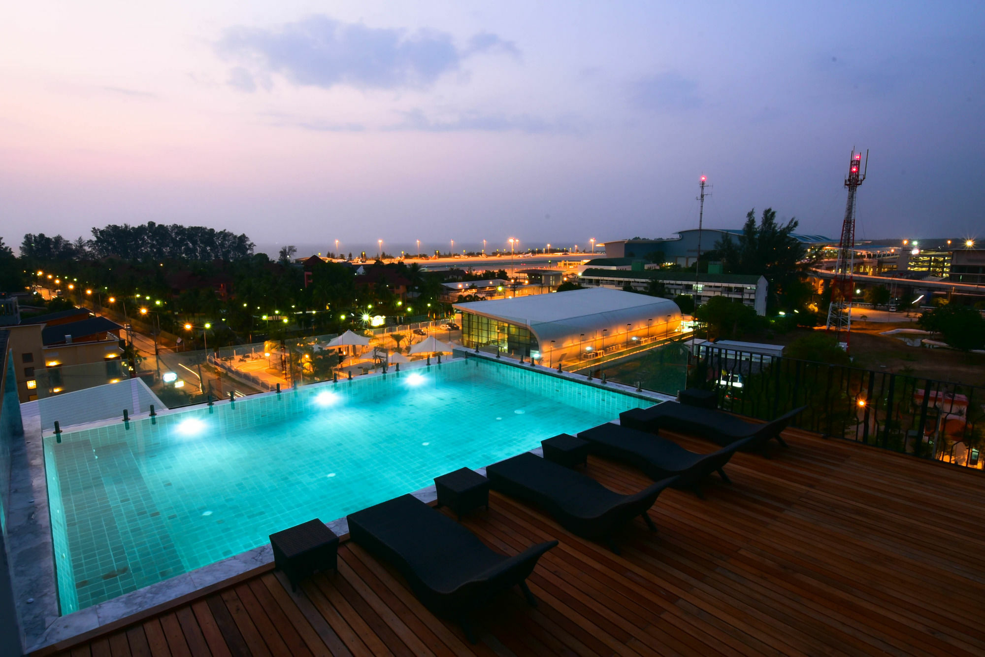 The Sixteenth Naiyang Beach Hotel Sha Plus Nai Yang Luaran gambar